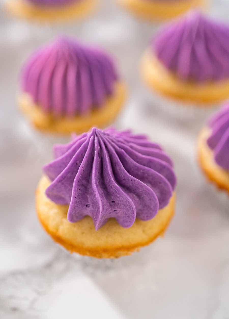 Ube Latte: alles über das trendige violette Getrank, seine Vorteile und einfache Rezepte